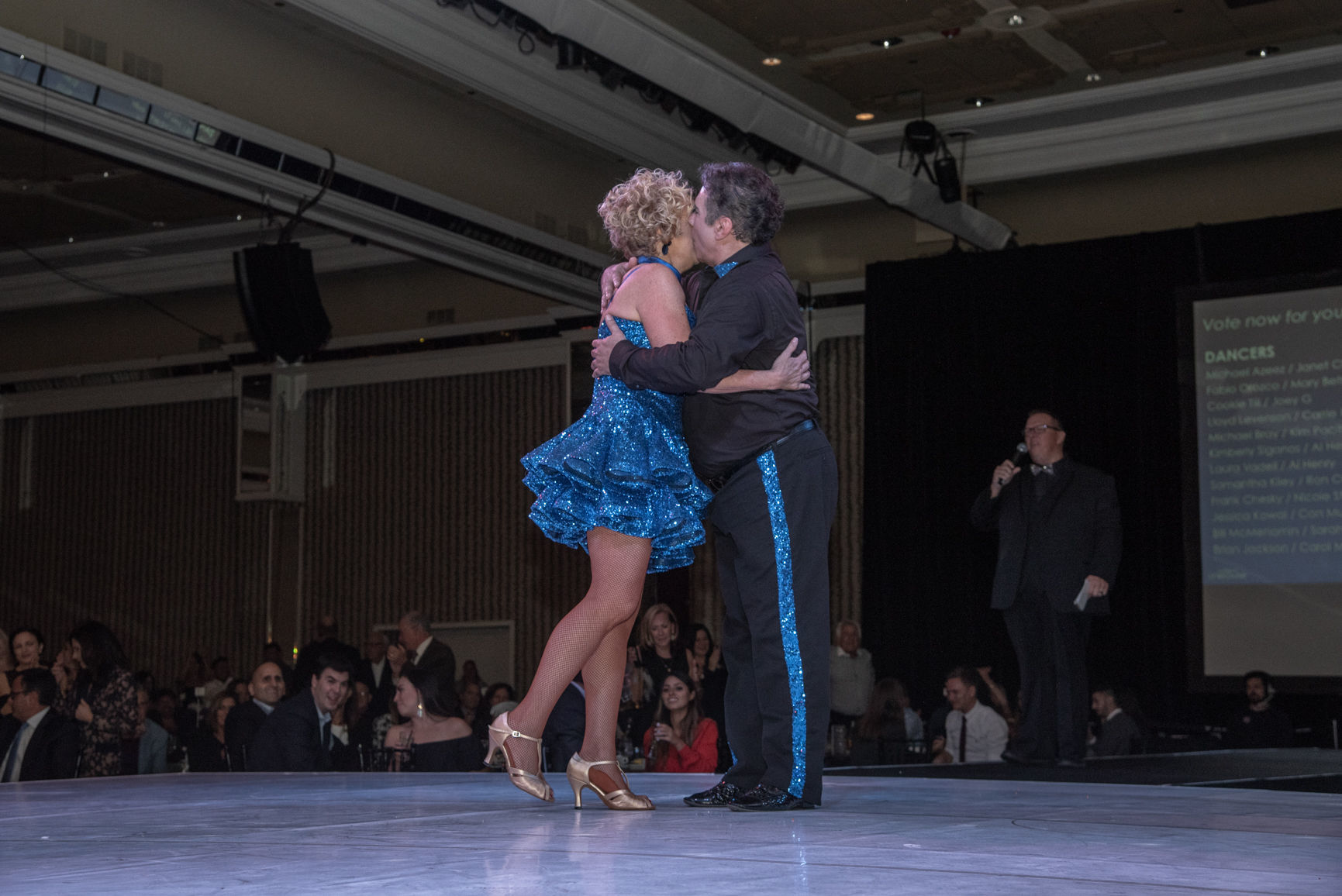 110318_acw_dancinggallery-526.jpg